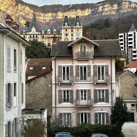 Spacieux Et Lumineux